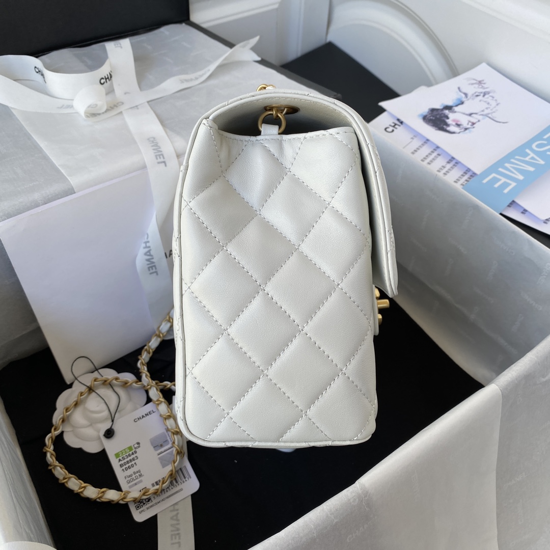 Handbag Chanel AS3649 size 18X19.5X9.5 cm - vstockx