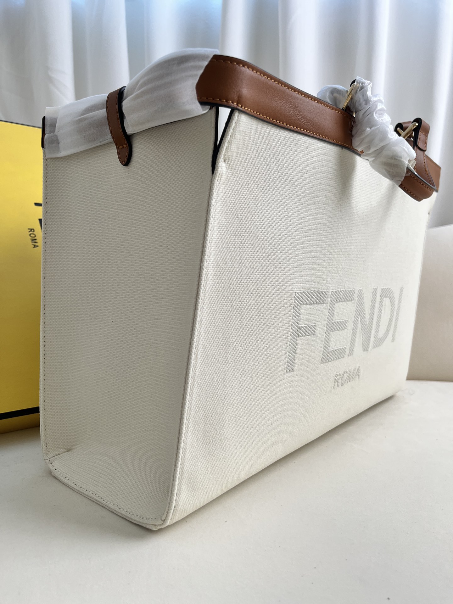 handbags FENDI 1819 size:40*12*29cm - vstockx