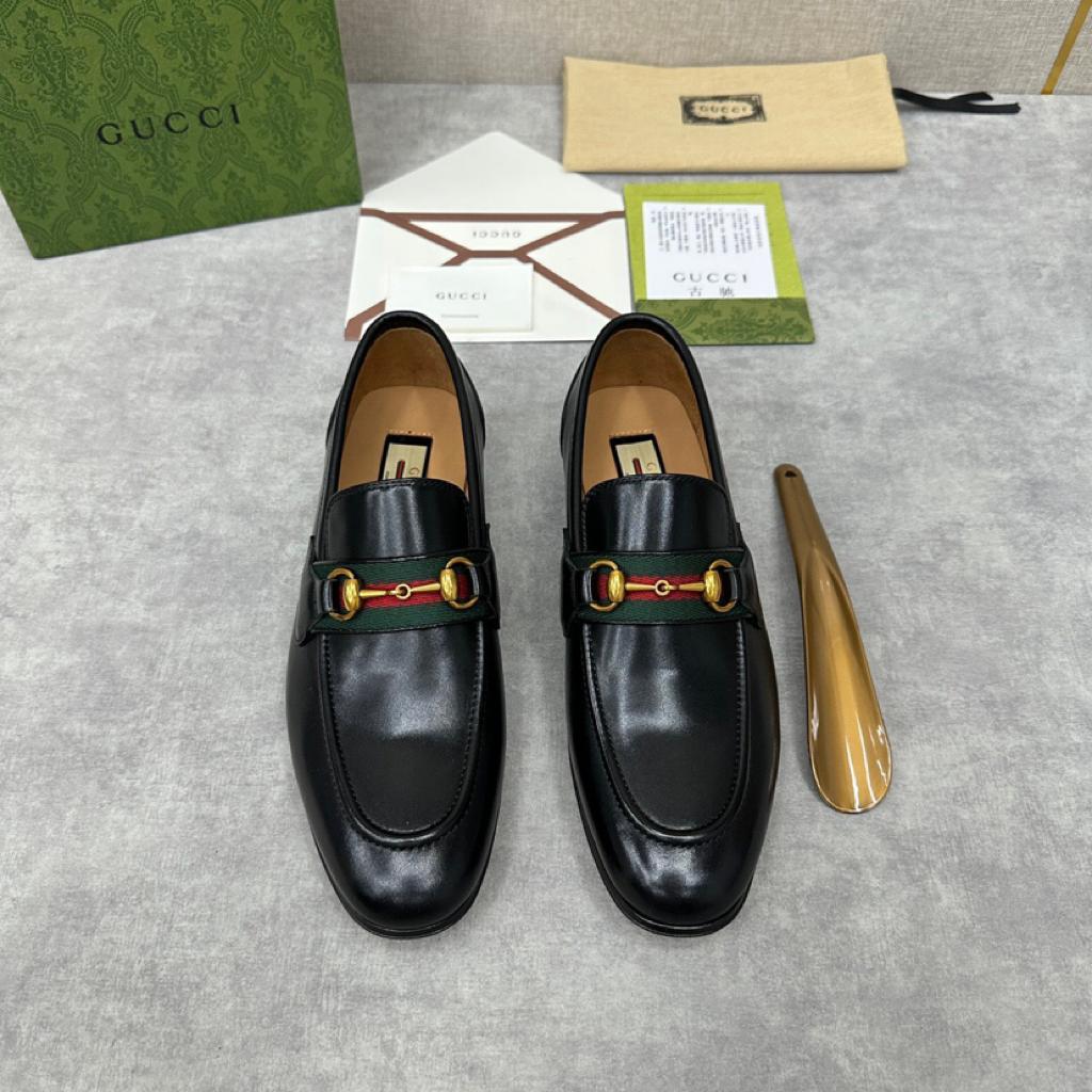 Gucci LOAFER WITH HORSEBIT Black leather - vstockx