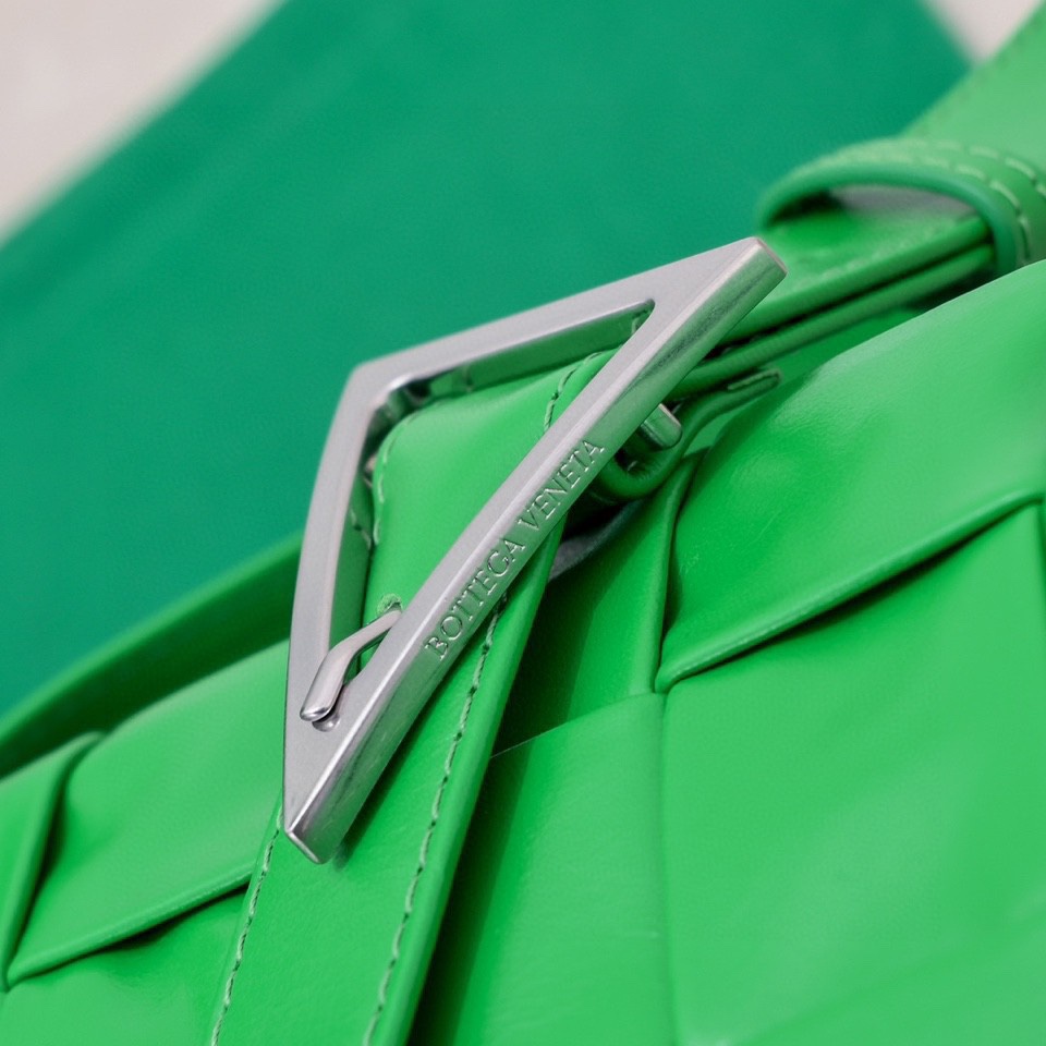 handbags Bottega Veneta 7587# size:17.5*10.5*3cm - vstockx