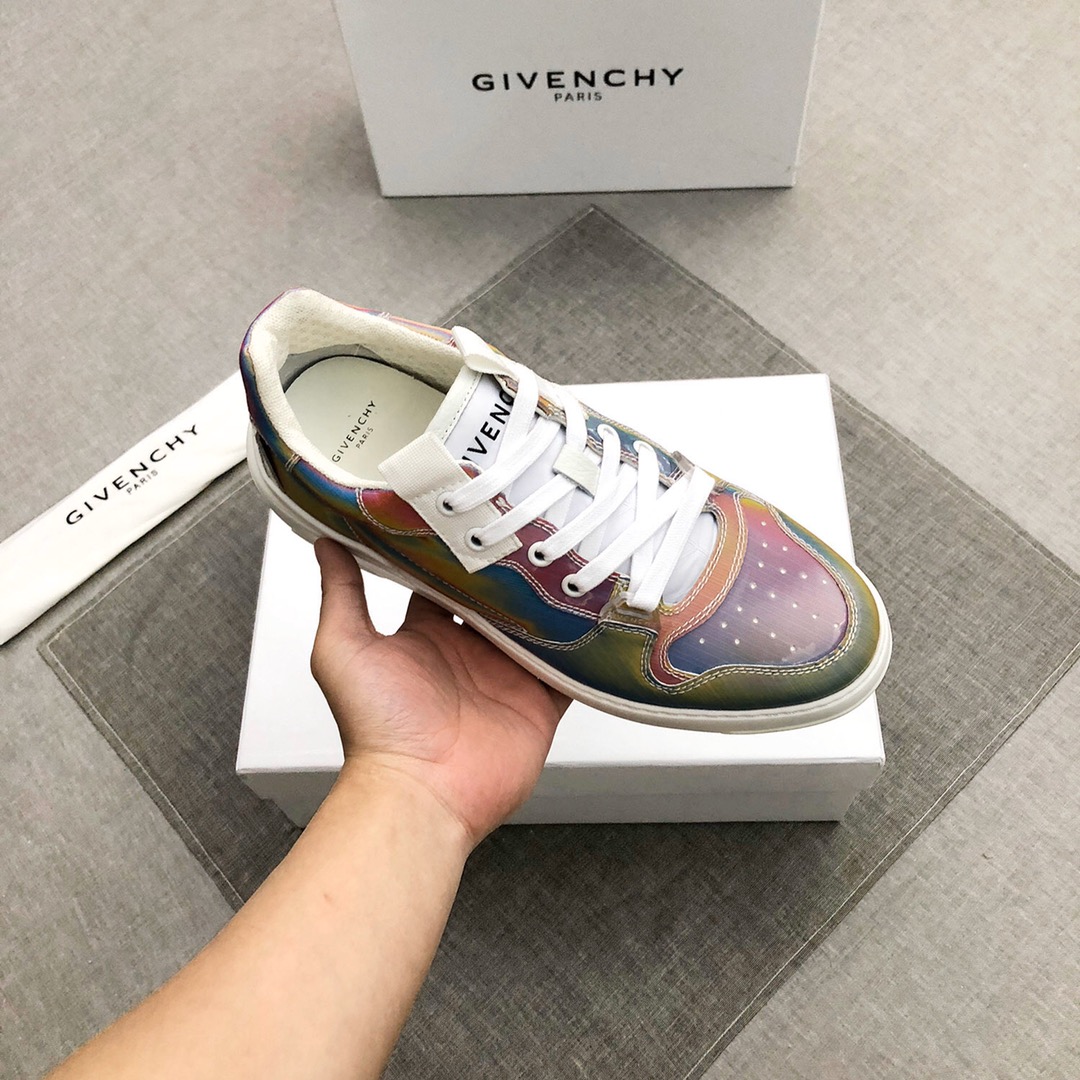 Givenchy Wing Sneakers 1 - vstockx