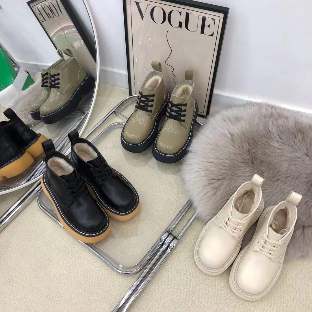 Bottega Veneta Boots 16 - vstockx