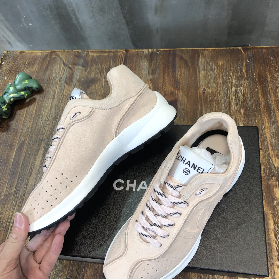 Chanel Fabric & Suede Calfskin Low Top Sneaker 27 - vstockx
