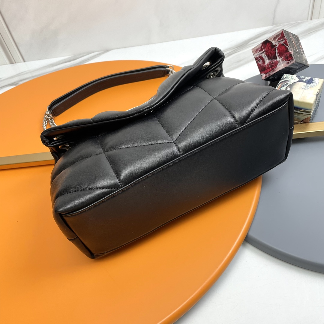 Handbags SAINT LAURENT 577476 size 29x17x11 cm - vstockx