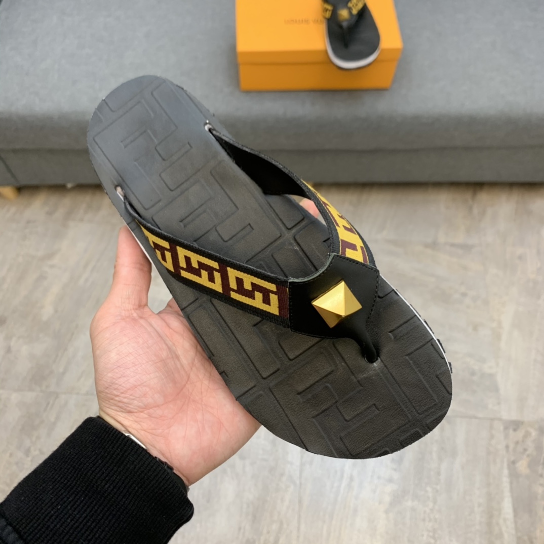 Fendi Slides 25 - vstockx
