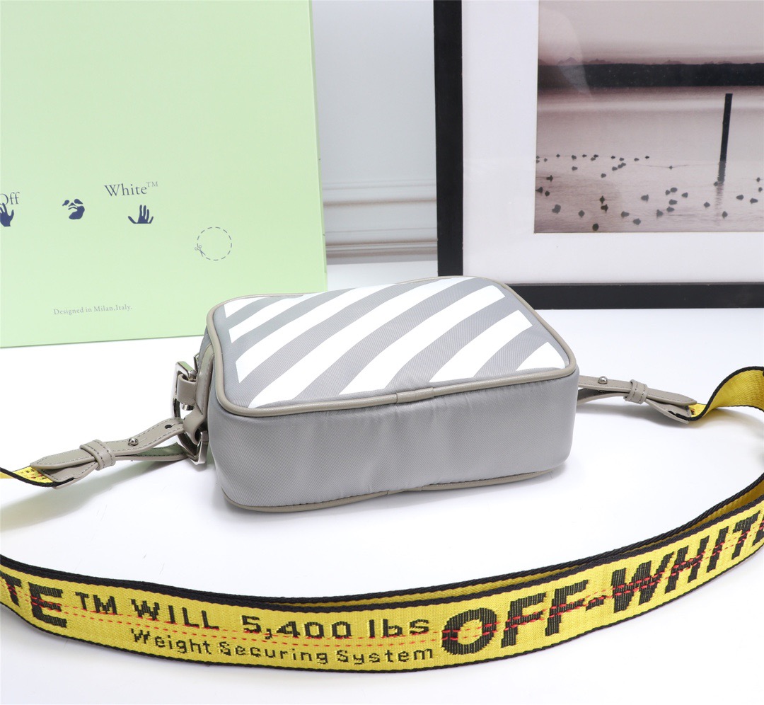 handbags OFF-White 509  3558650  size:18*15*6cm - vstockx