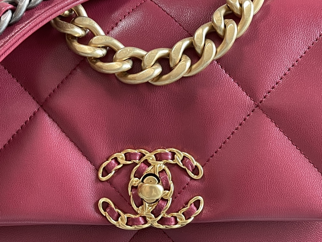 Handbag Chanel size 30 cm - vstockx