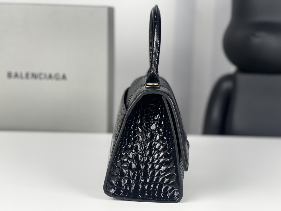 Handbags Balenciaga  127 size:23x10x24 cm - vstockx