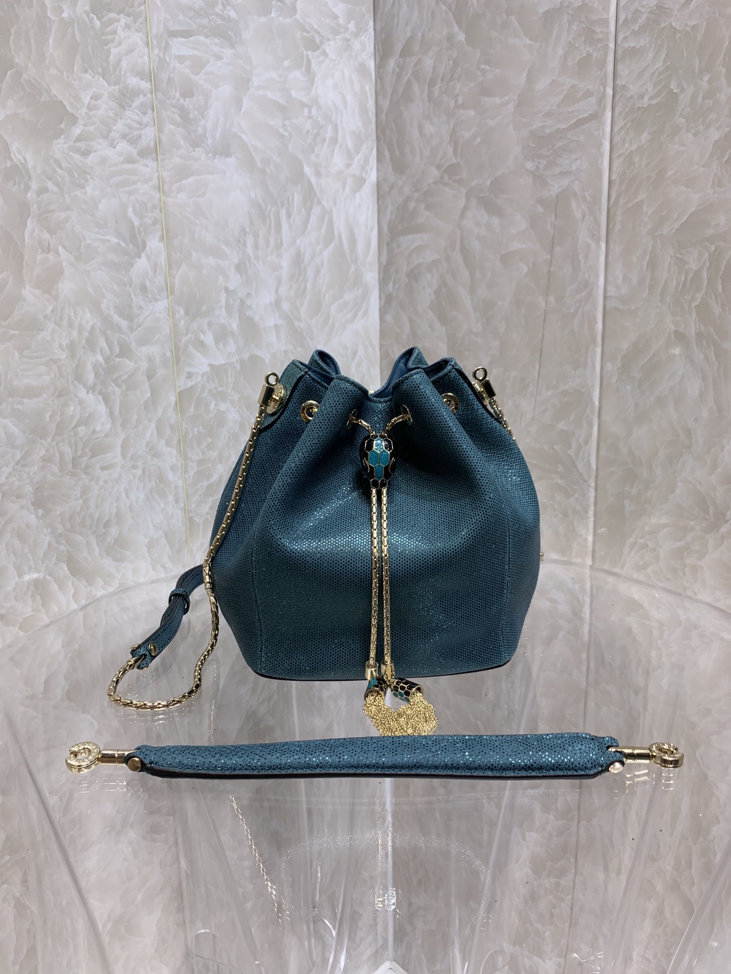 Handbags Bvlgari B287614 size:16*20*10.5 cm - vstockx