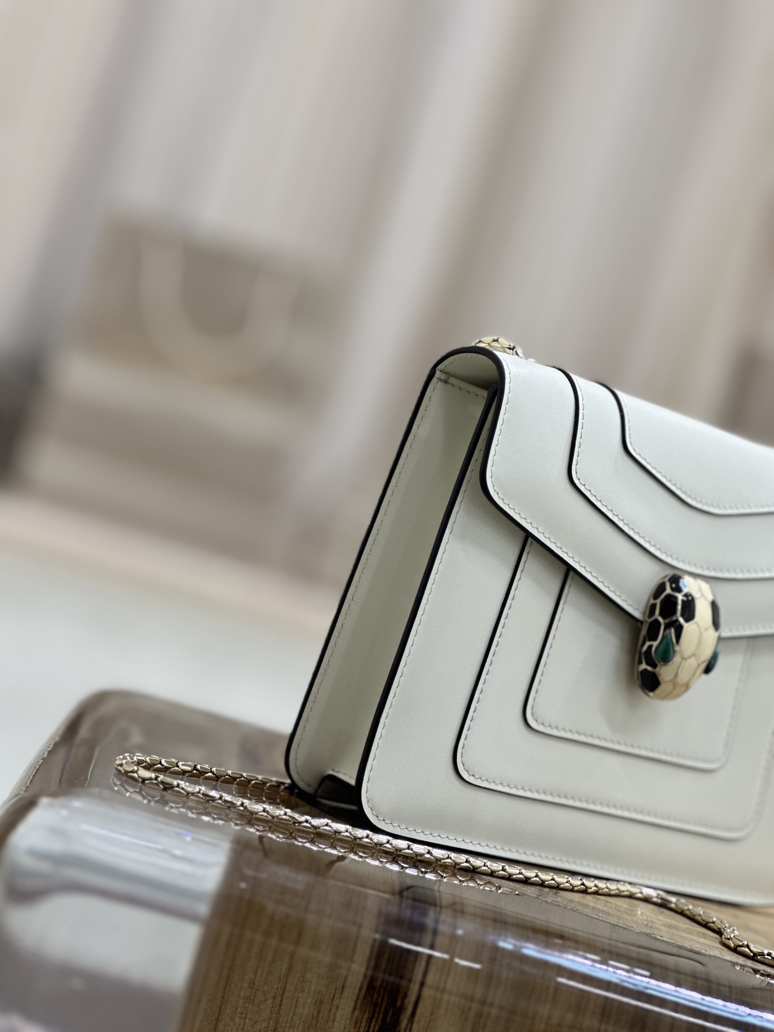 Handbags Bvlgari Serpenti Forever 35107 size:20*15*5 cm - vstockx