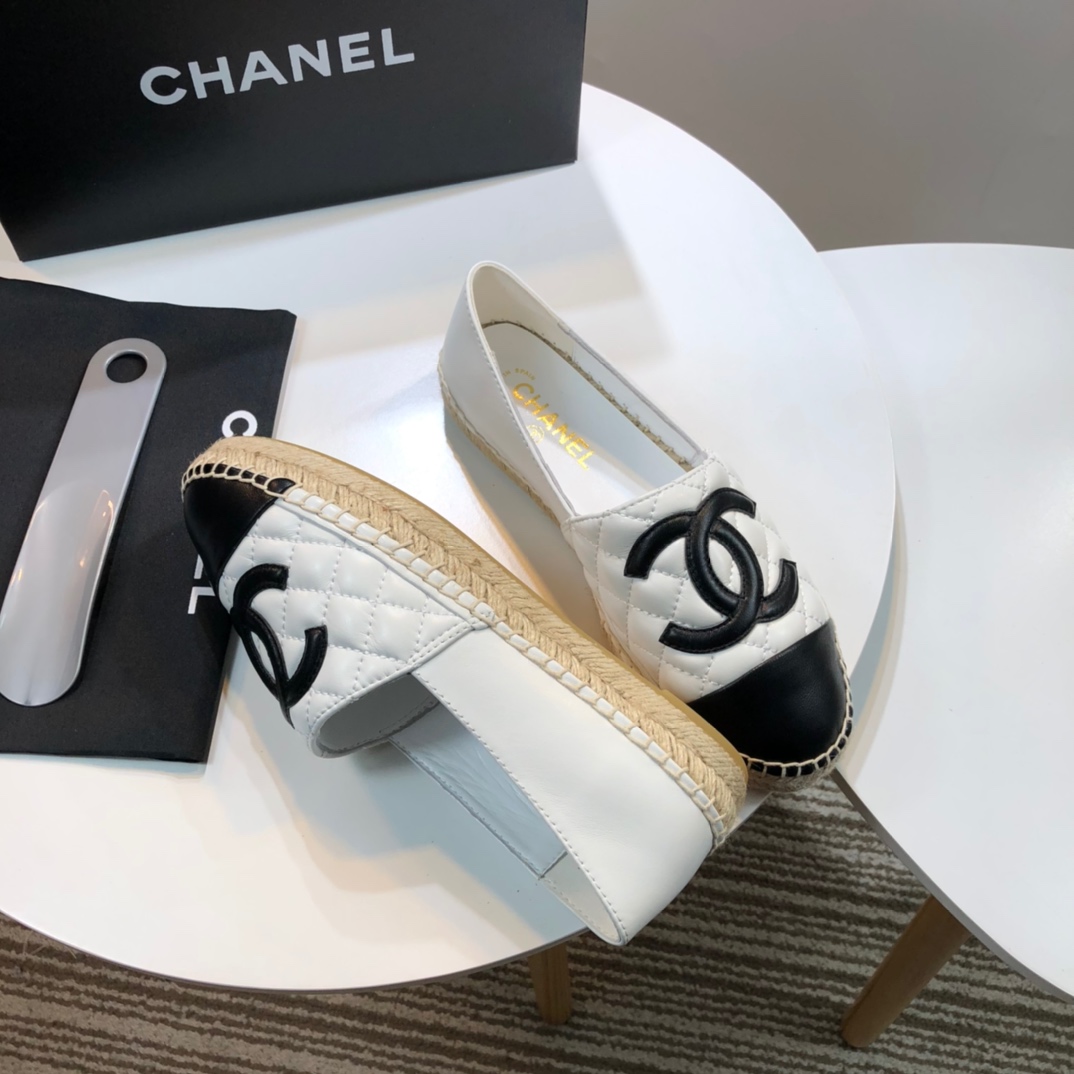 Chanel Loafers 57 - vstockx