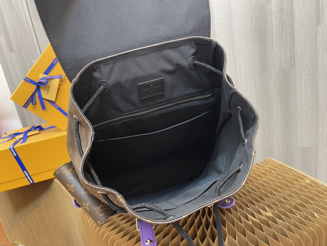 Handbag Louis Vuitton M46272 size 41x48x13 cm - vstockx