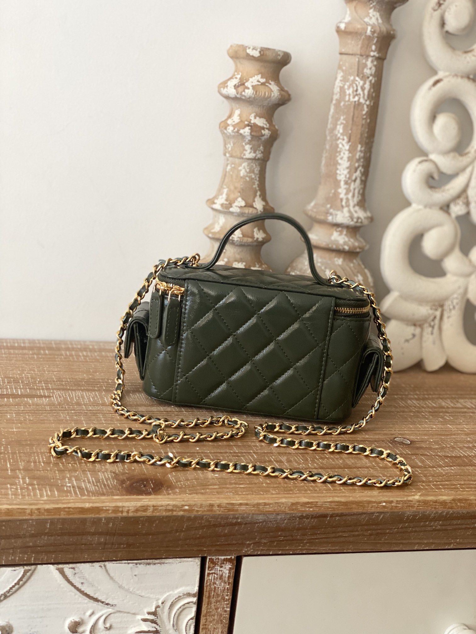 Handbag Chanel 68112 size 10*17*8.5 cm - vstockx