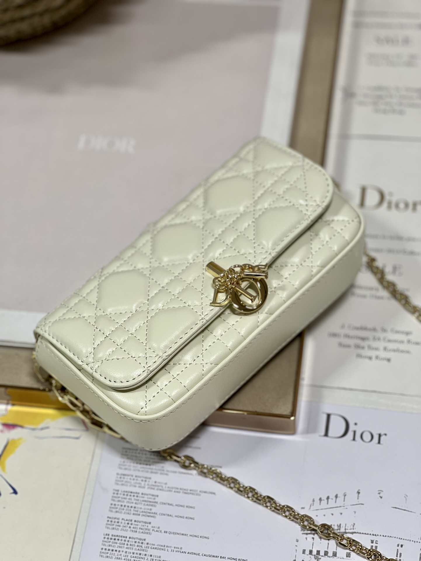 Handbag Dior 0977 size 18.5 x 10 x 4 cm - vstockx