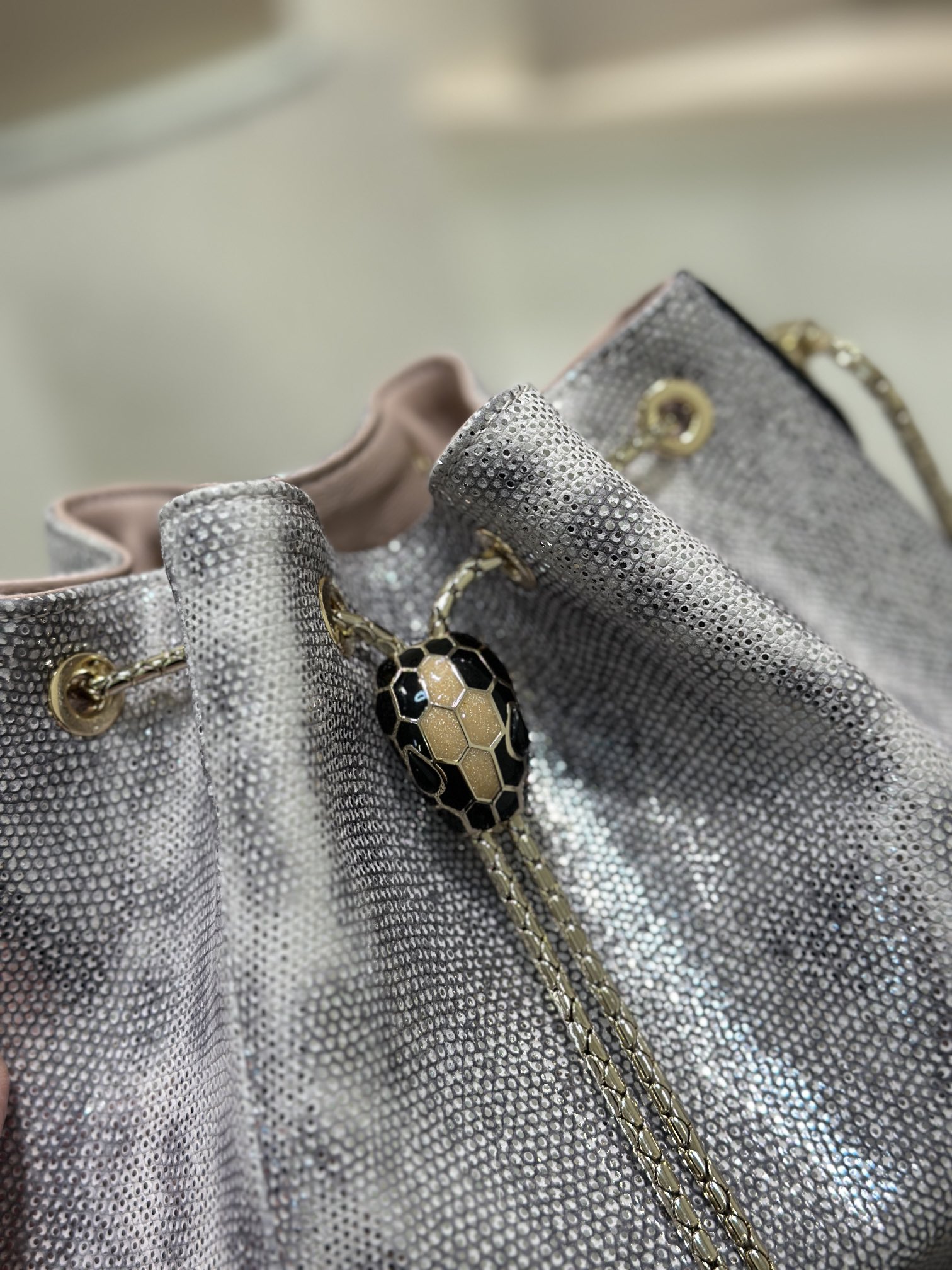 Handbags Bvlgari 287614 size:16*19*11 cm - vstockx