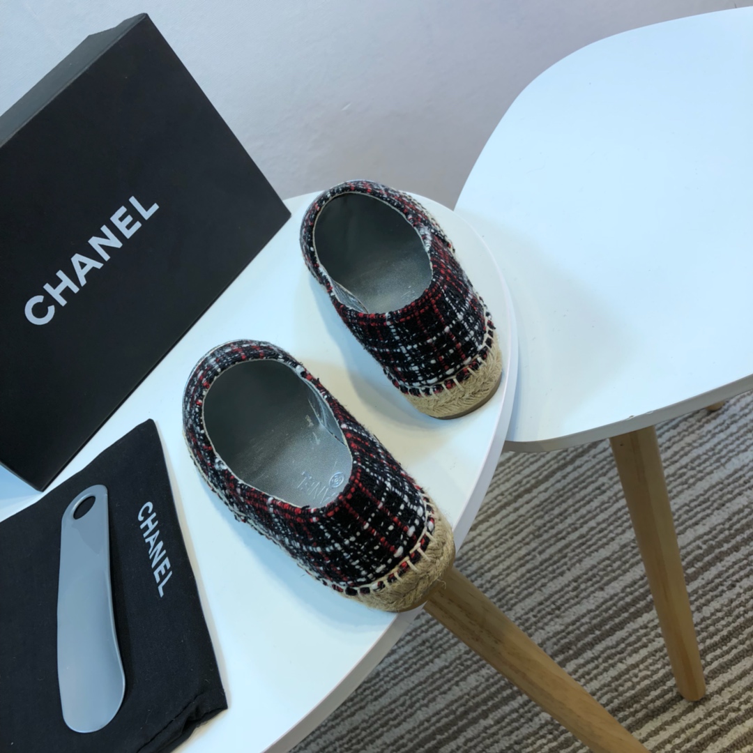 Chanel Loafers 33 - vstockx