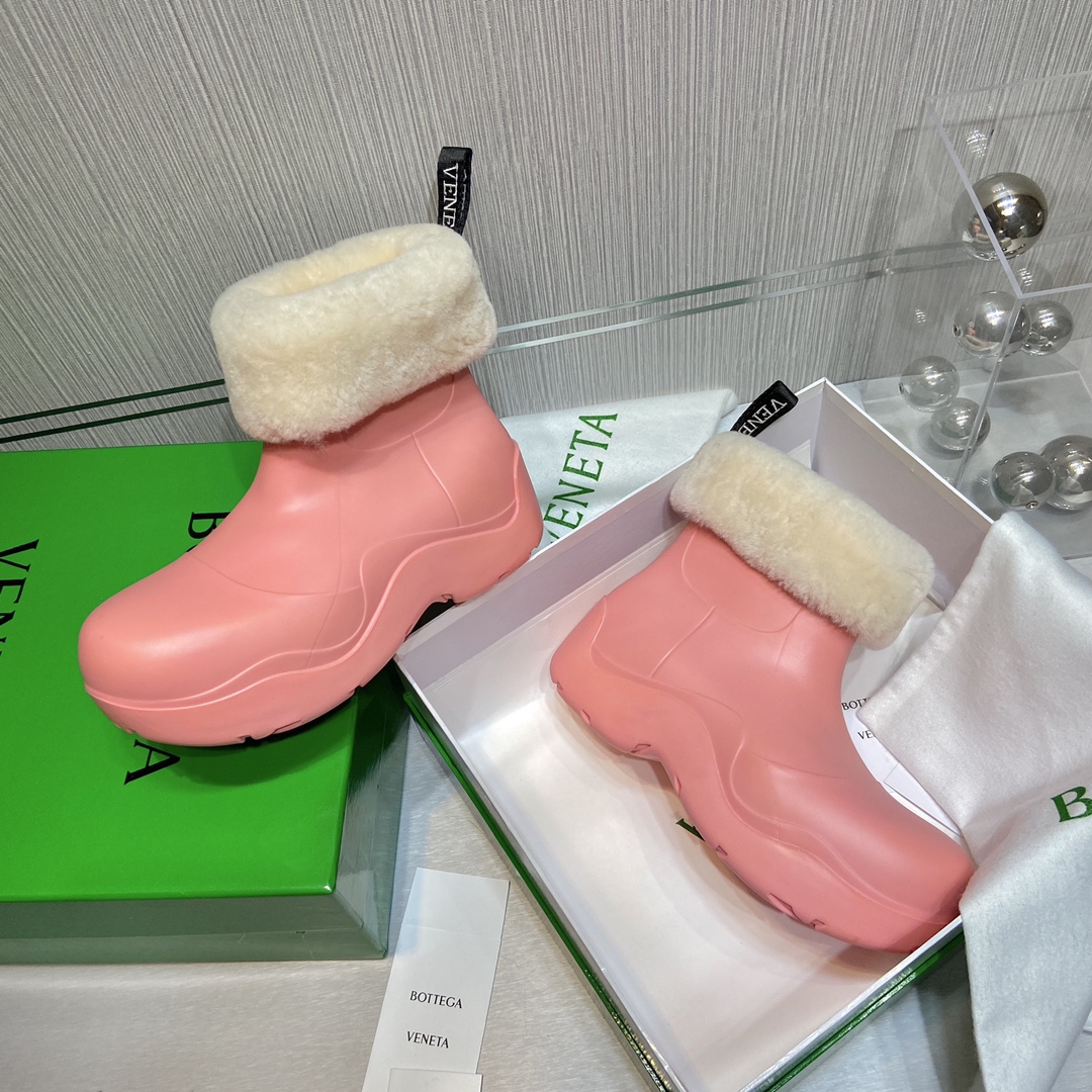 Bottega Veneta Boots 7 - vstockx