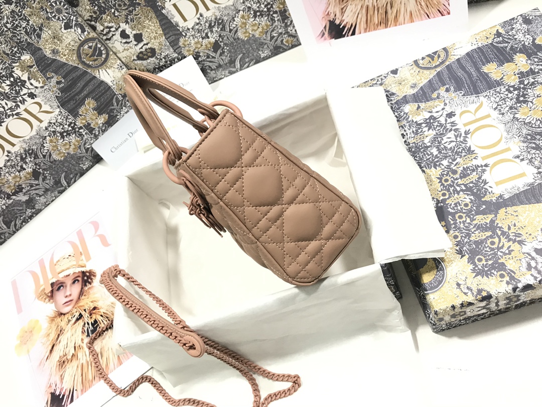 Handbag Dior M0505 size 17 x 15 x 7 cm - vstockx