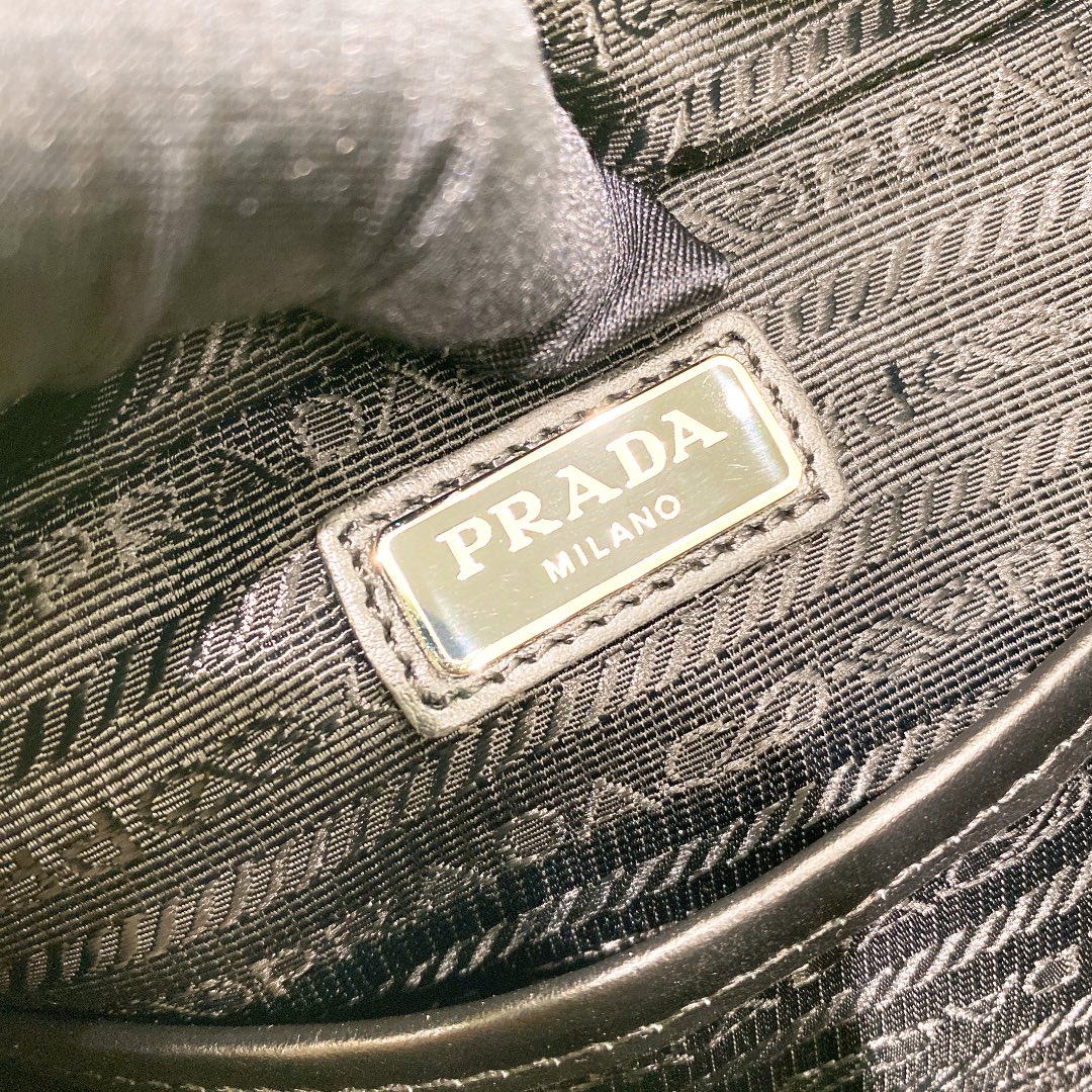 handbags prada 2VH070 19*12.5*5.5 - vstockx