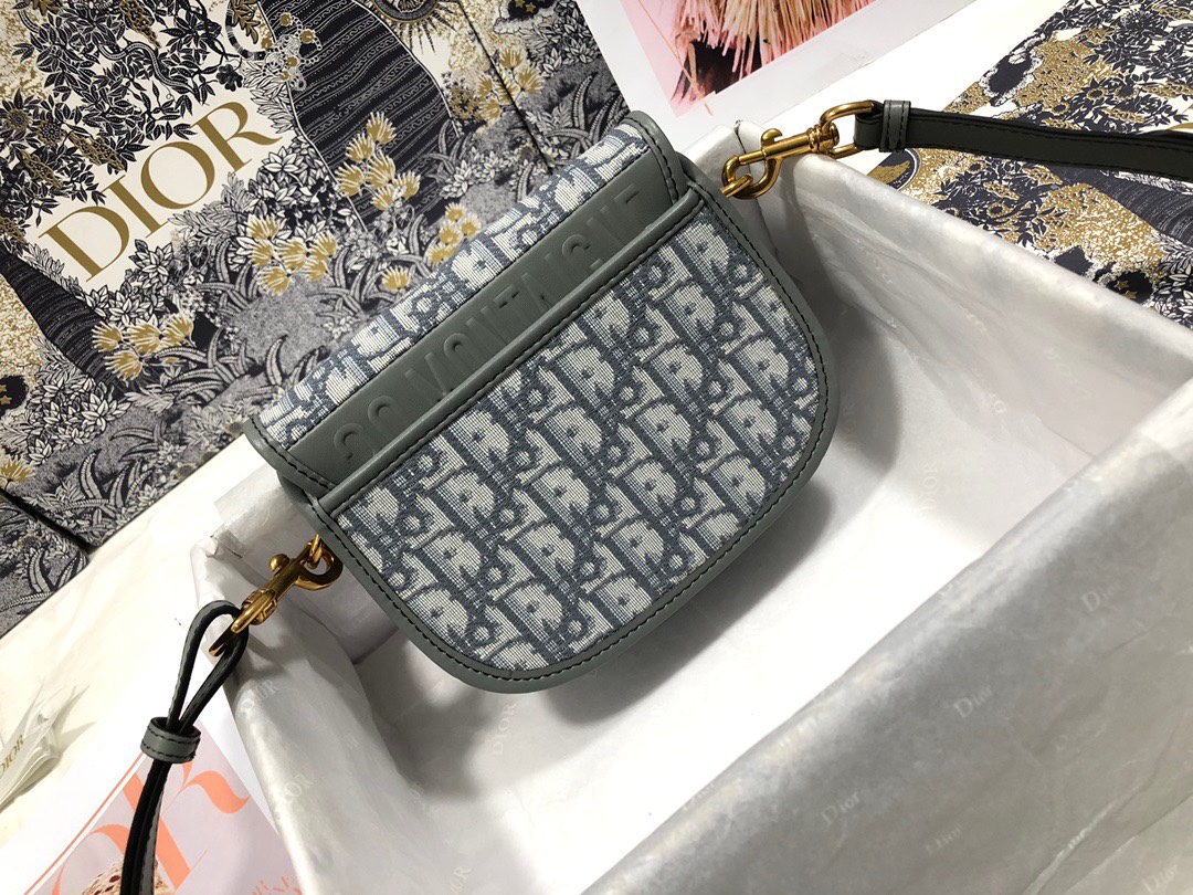 Handbag Dior M9317 size 18*14*5 - vstockx