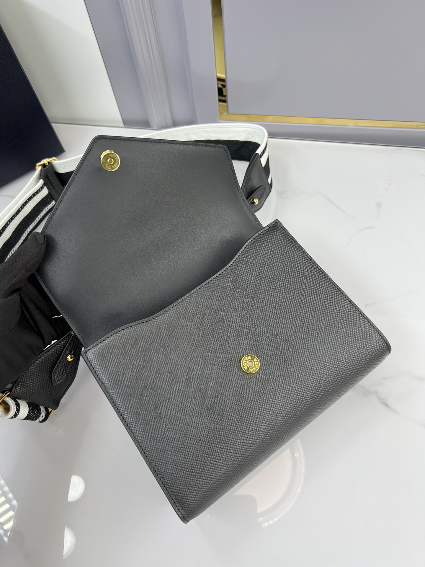 handbags prada 1BD317 21*14*6.5 - vstockx