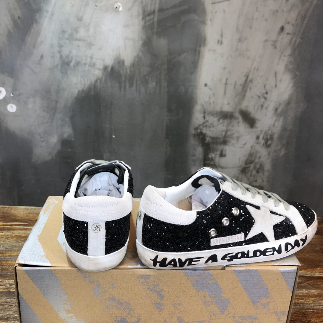 Golden Goose Superstar distressed-finish sneakers 8 - vstockx