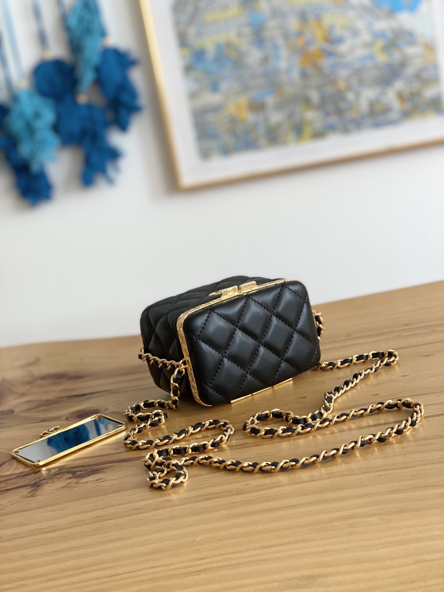 Handbag Chanel AP2717 size 9.5  11  8 cm - vstockx