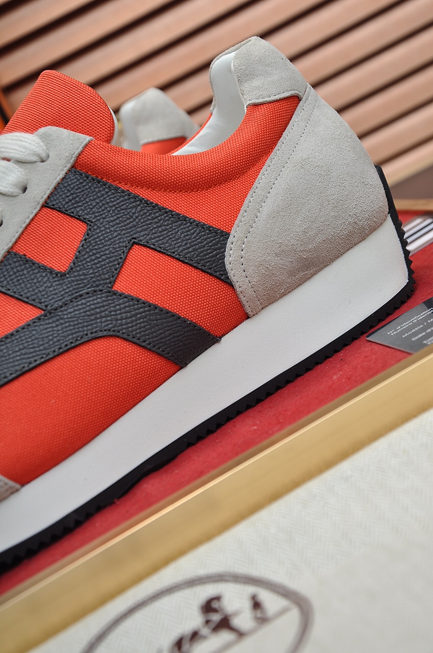 Hermes Low Top sneaker 26 - vstockx