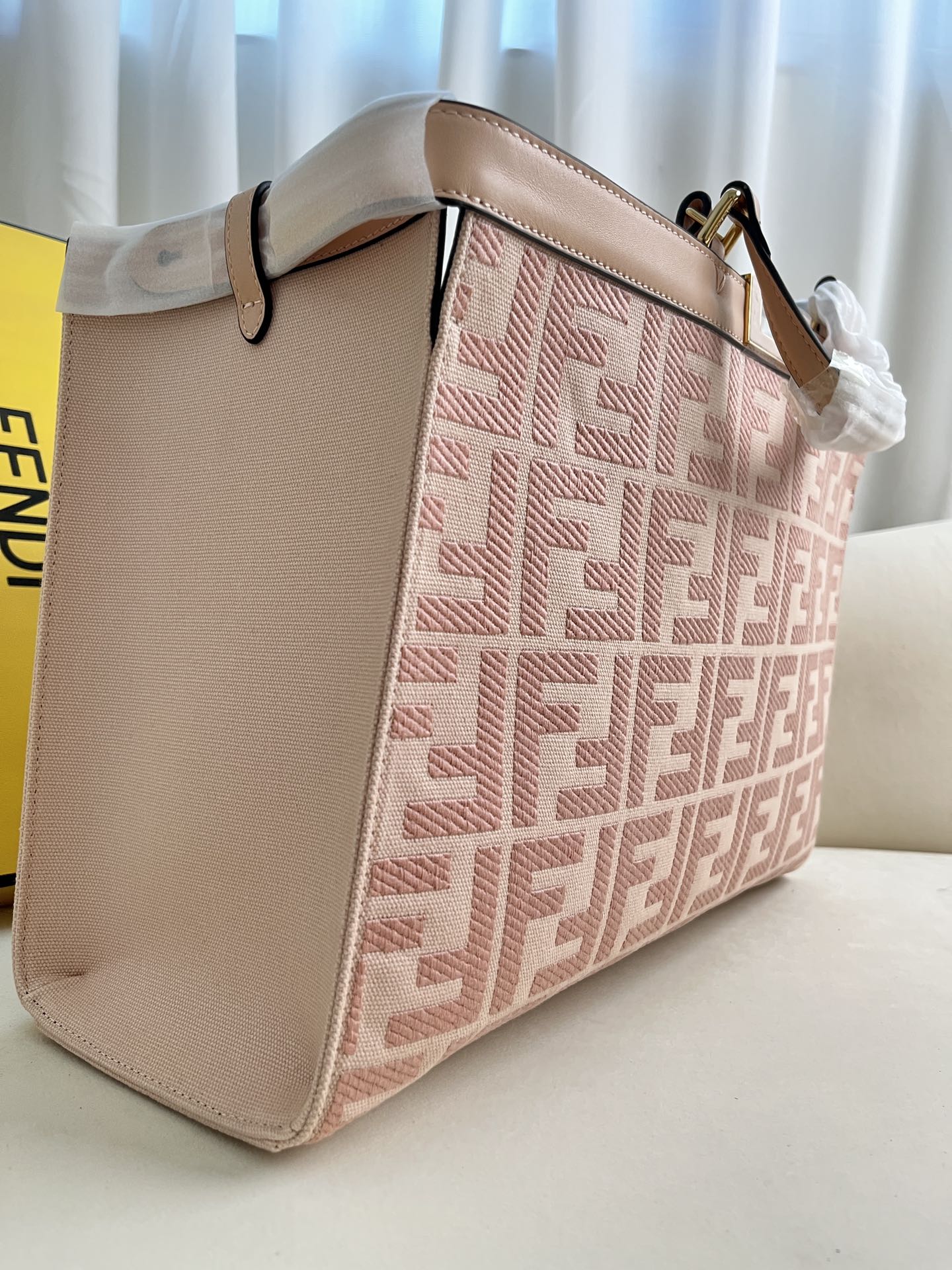 handbags FENDI 1819 size:40*12*29cm - vstockx