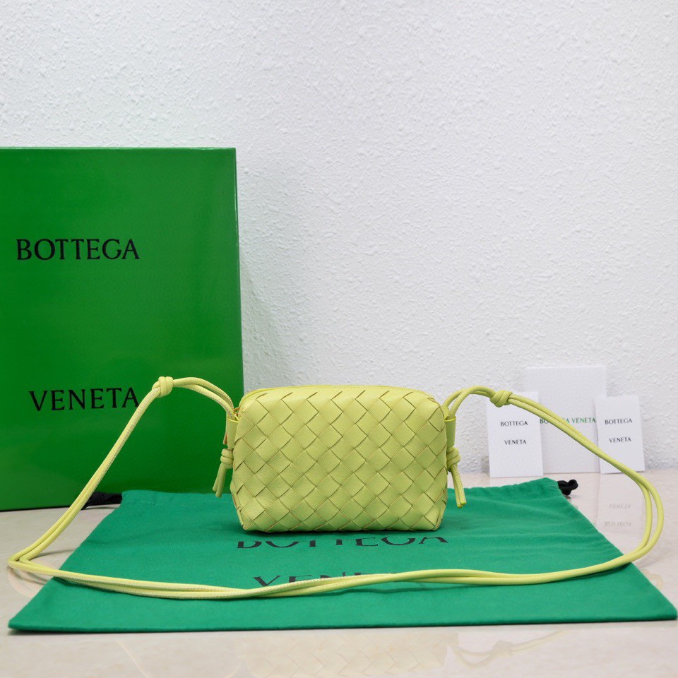 handbags Bottega Veneta 9896 size:17*10*6 - vstockx