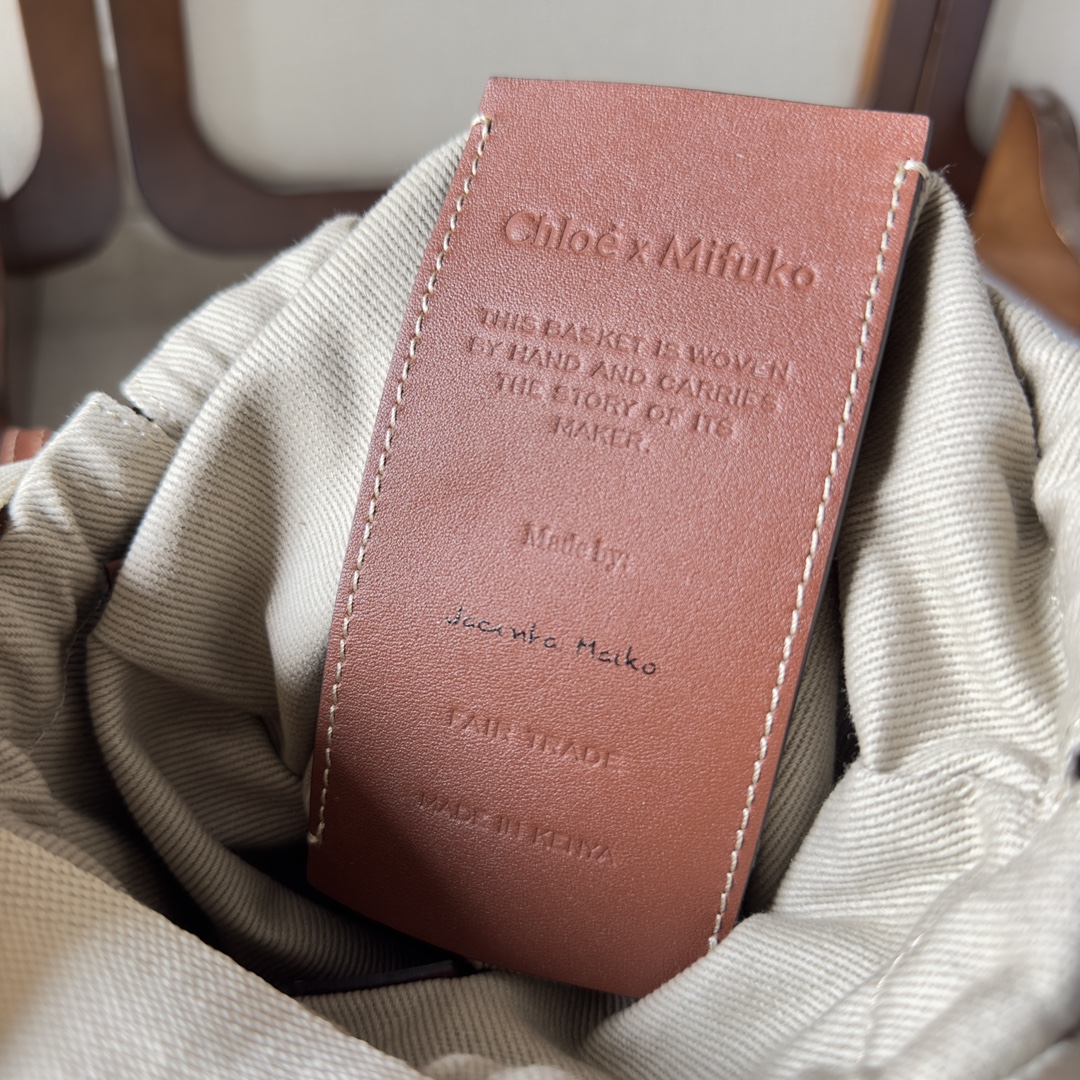 Handbags Chloe x My Melody 6070 size:17*16*16 cm - vstockx