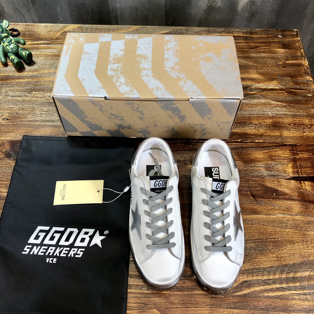 Golden Goose Superstar distressed-finish sneakers 17 - vstockx