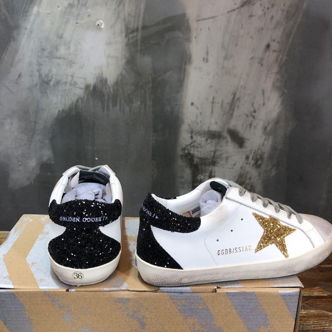 Golden Goose Superstar distressed-finish sneakers 9 - vstockx