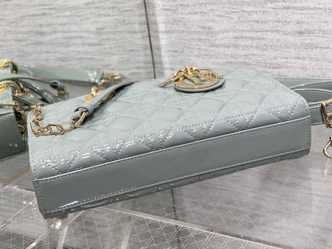 Handbag Dior size 26*6*14 cm - vstockx