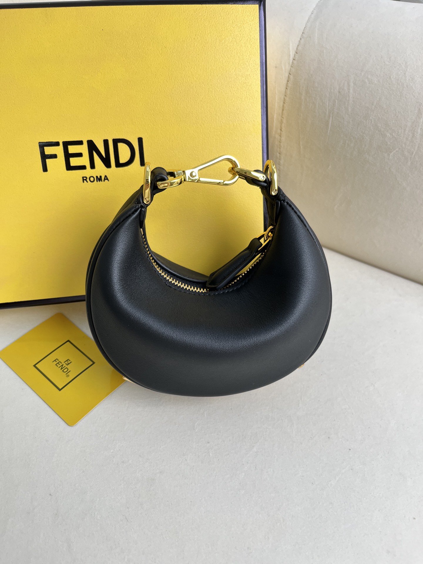 handbags FENDI 206 size:16.5*14*5cm - vstockx