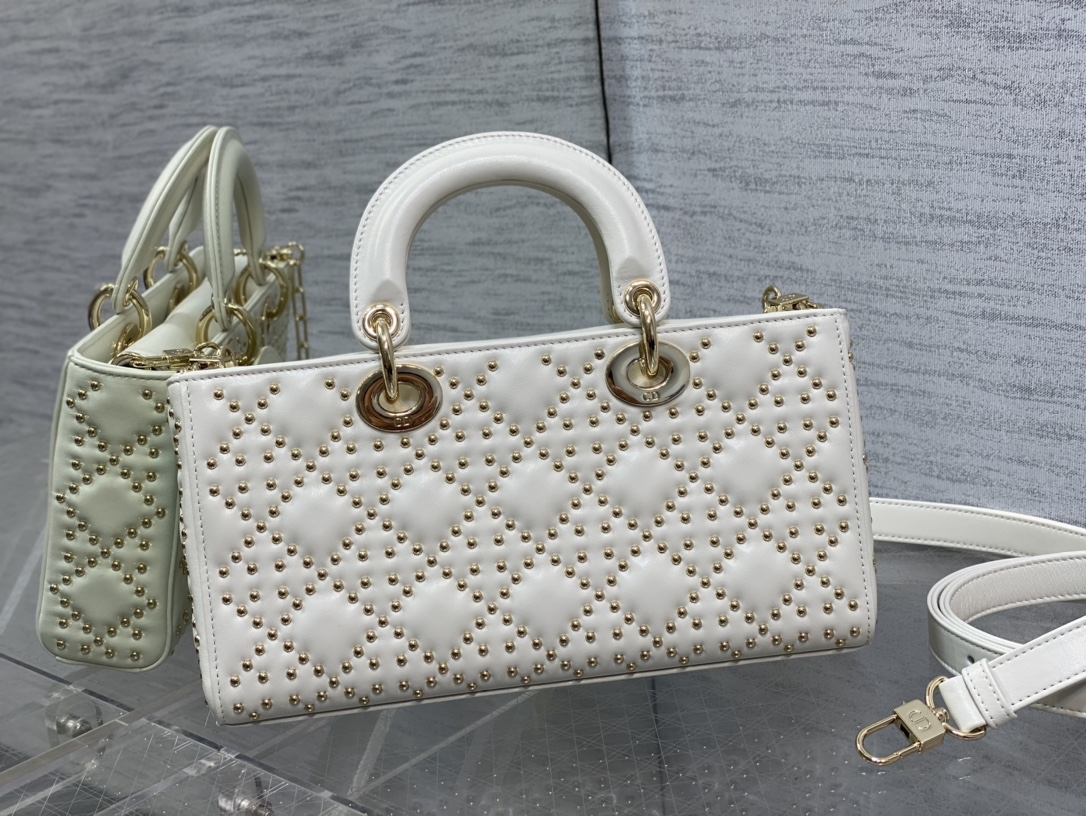 Handbag Dior size 26*6*14 cm - vstockx