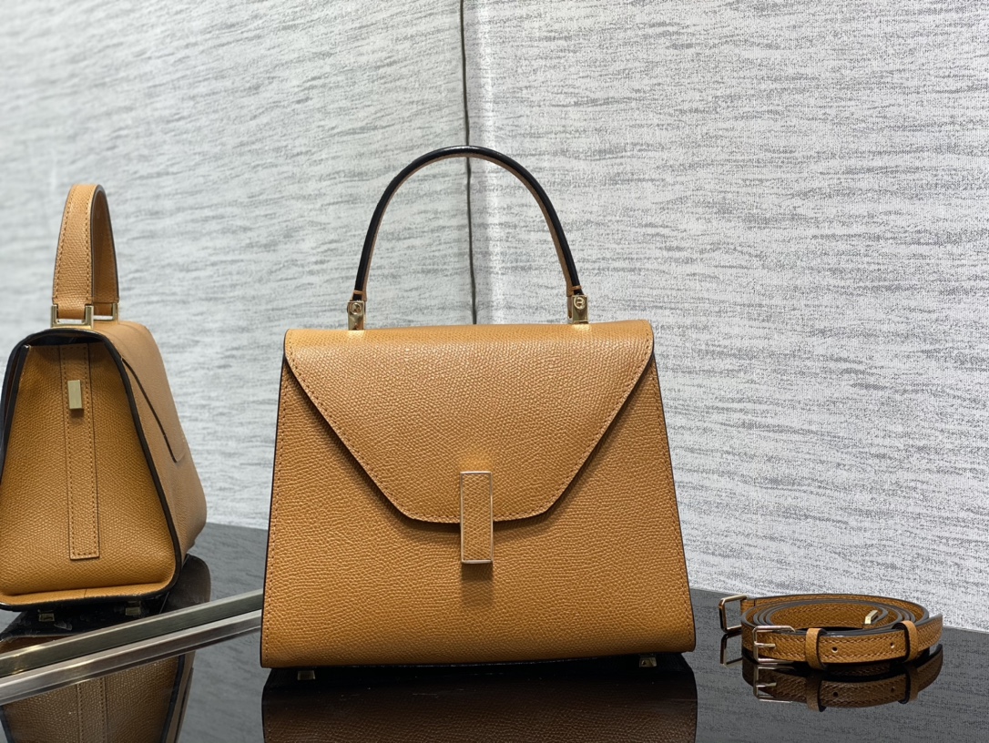 Handbag VALEXTRA size *'* - vstockx