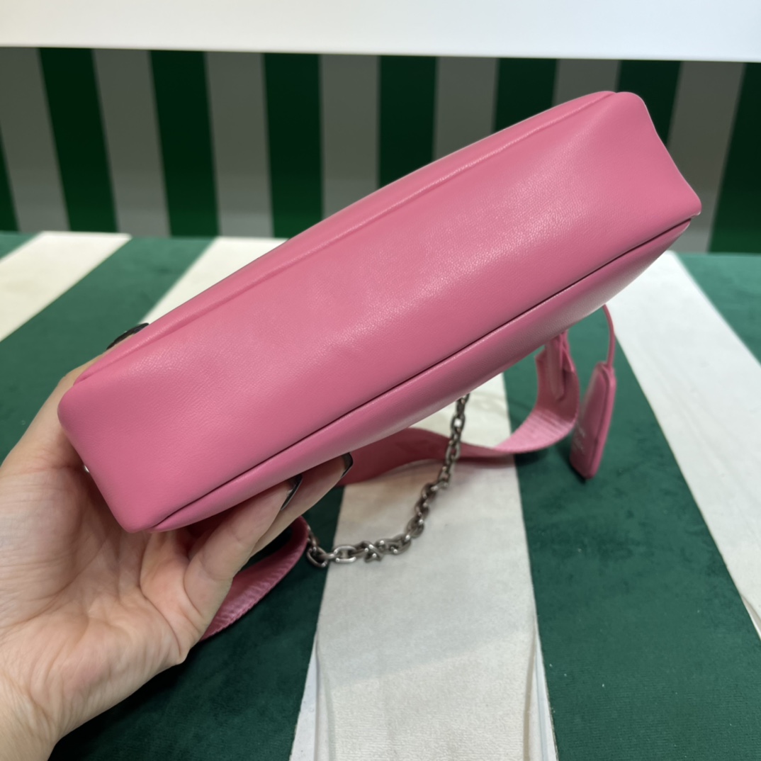 Handbags Prada 1BH240 size:22*12*6 cm - vstockx