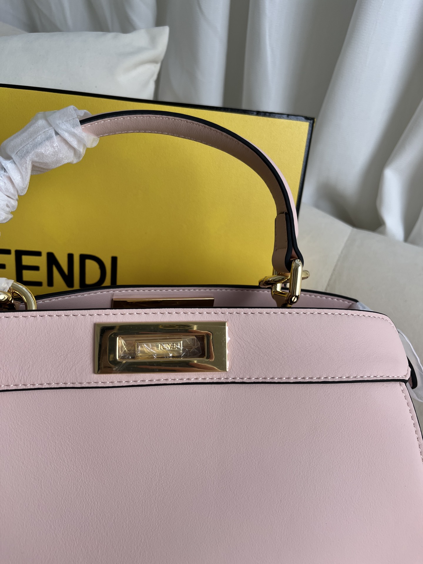 handbags FENDI 0230 size:25.5*33.5*13cm - vstockx