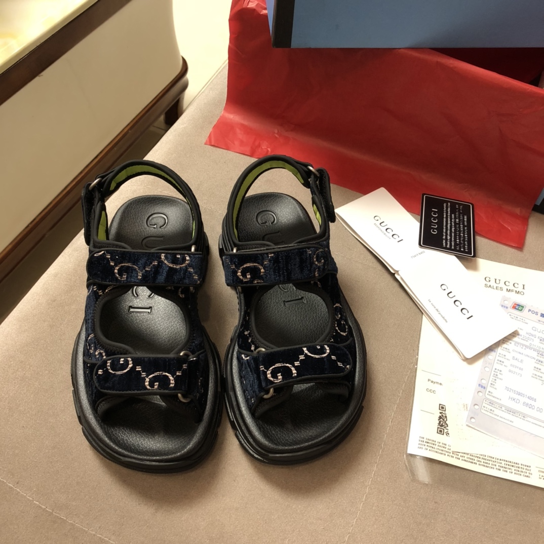 Gucci Leather espadrille with Double G WOMEN 1 - vstockx