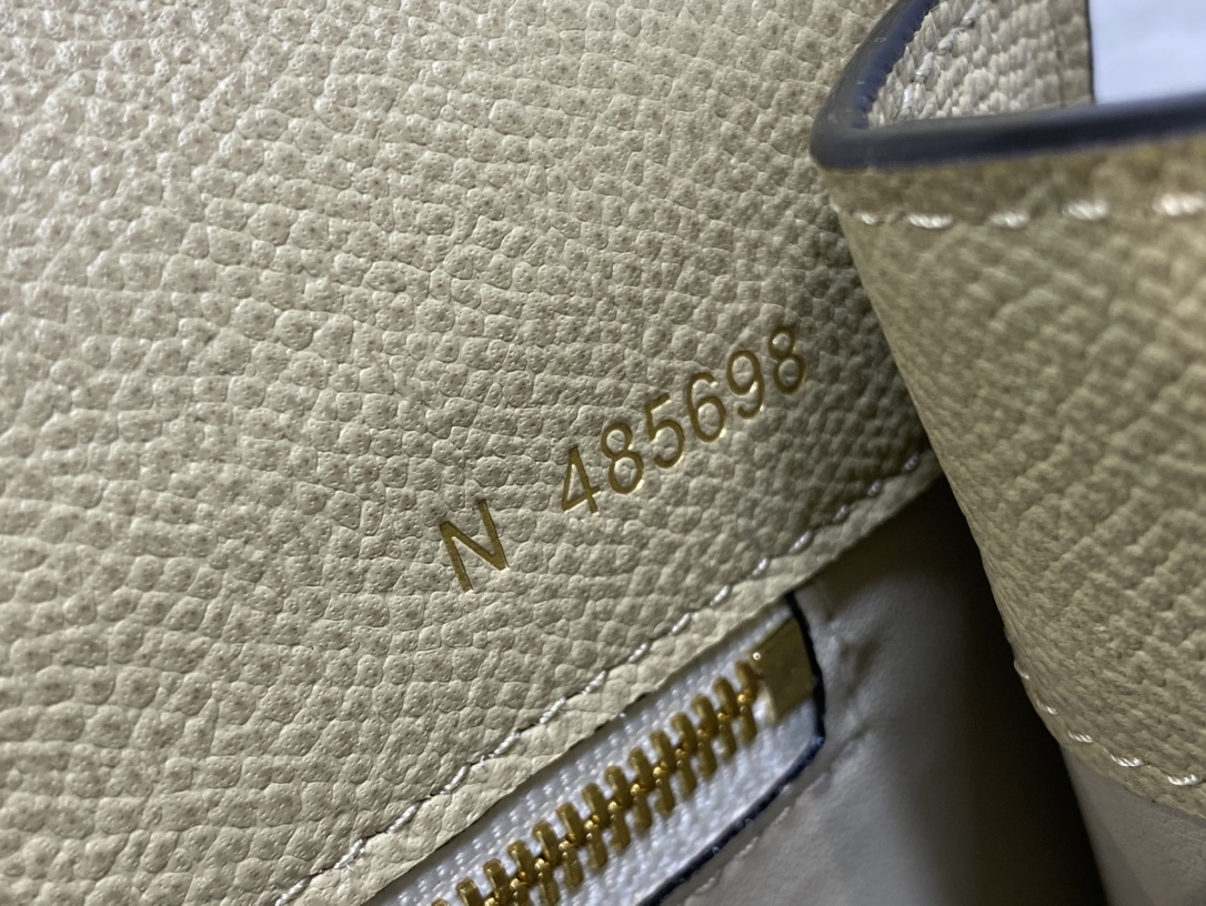 Handbag VALEXTRA size ** - vstockx