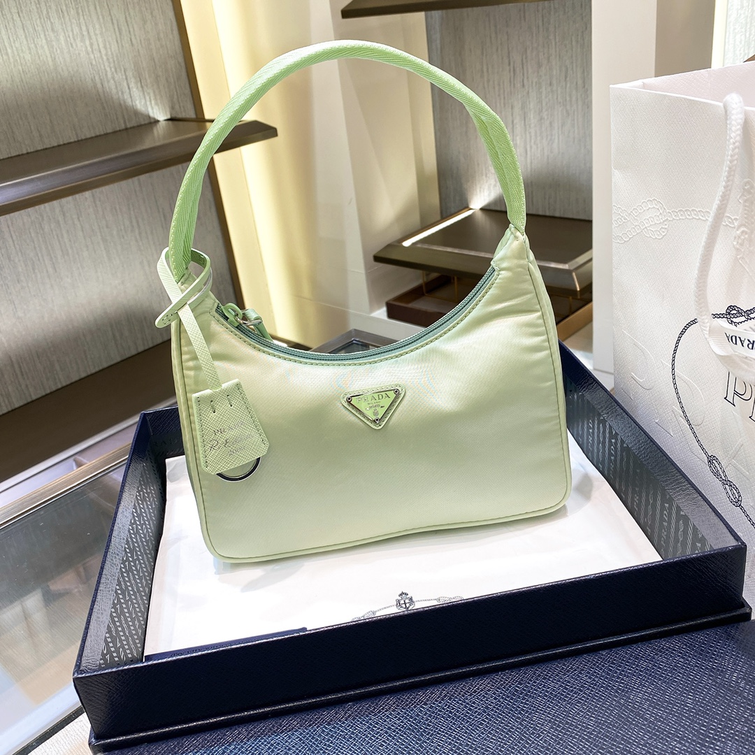 handbags prada Hobo 1NE515 Re-edition 2000 Size:22*17*6 - vstockx