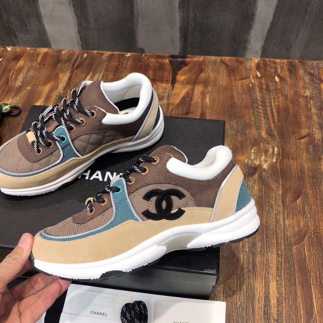 Chanel Fabric & Suede Calfskin Low Top Sneaker 6 - vstockx