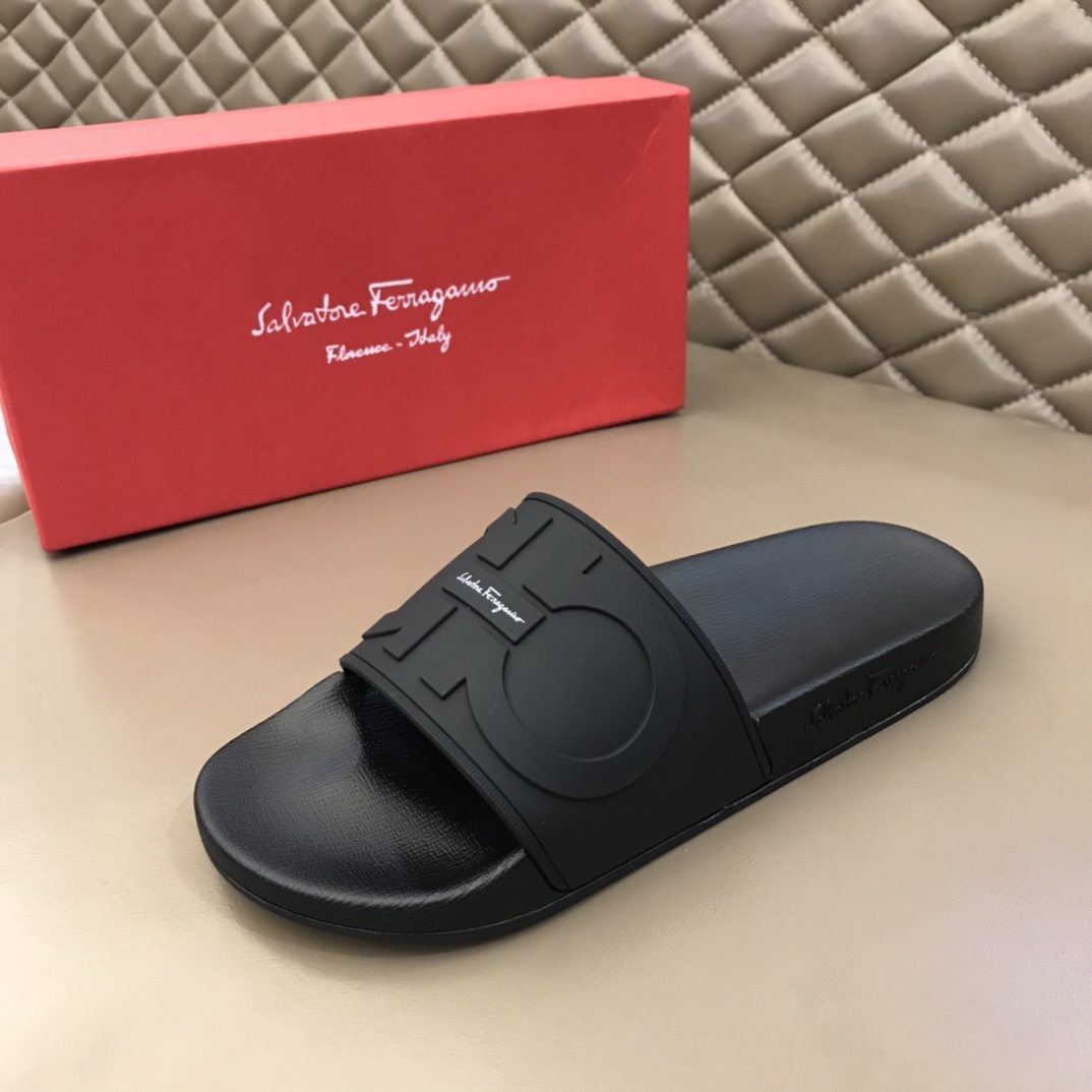 Salvatore Ferragamo Groove Slides 5 - vstockx