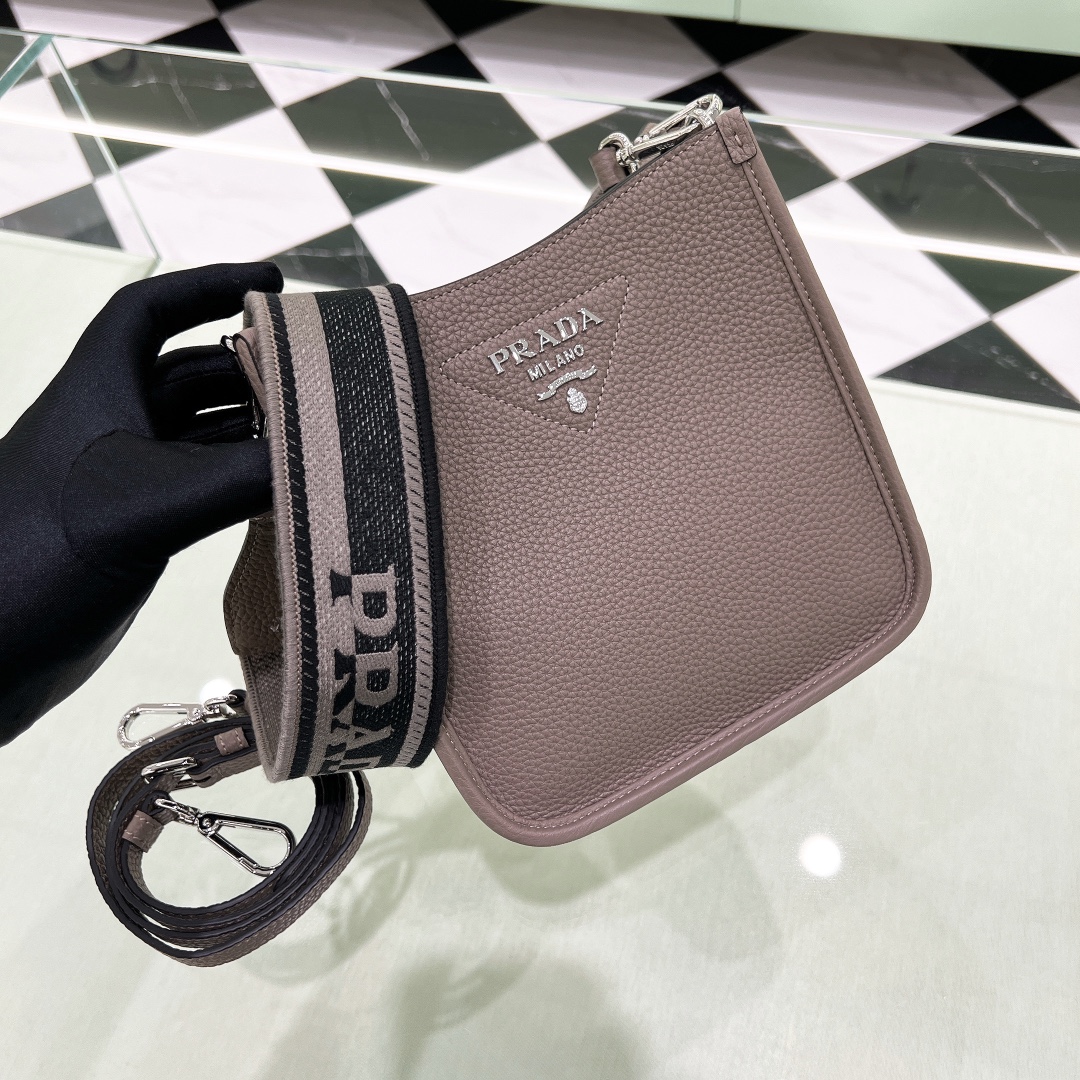 handbags prada 1BH191 size:20*19*6cm - vstockx