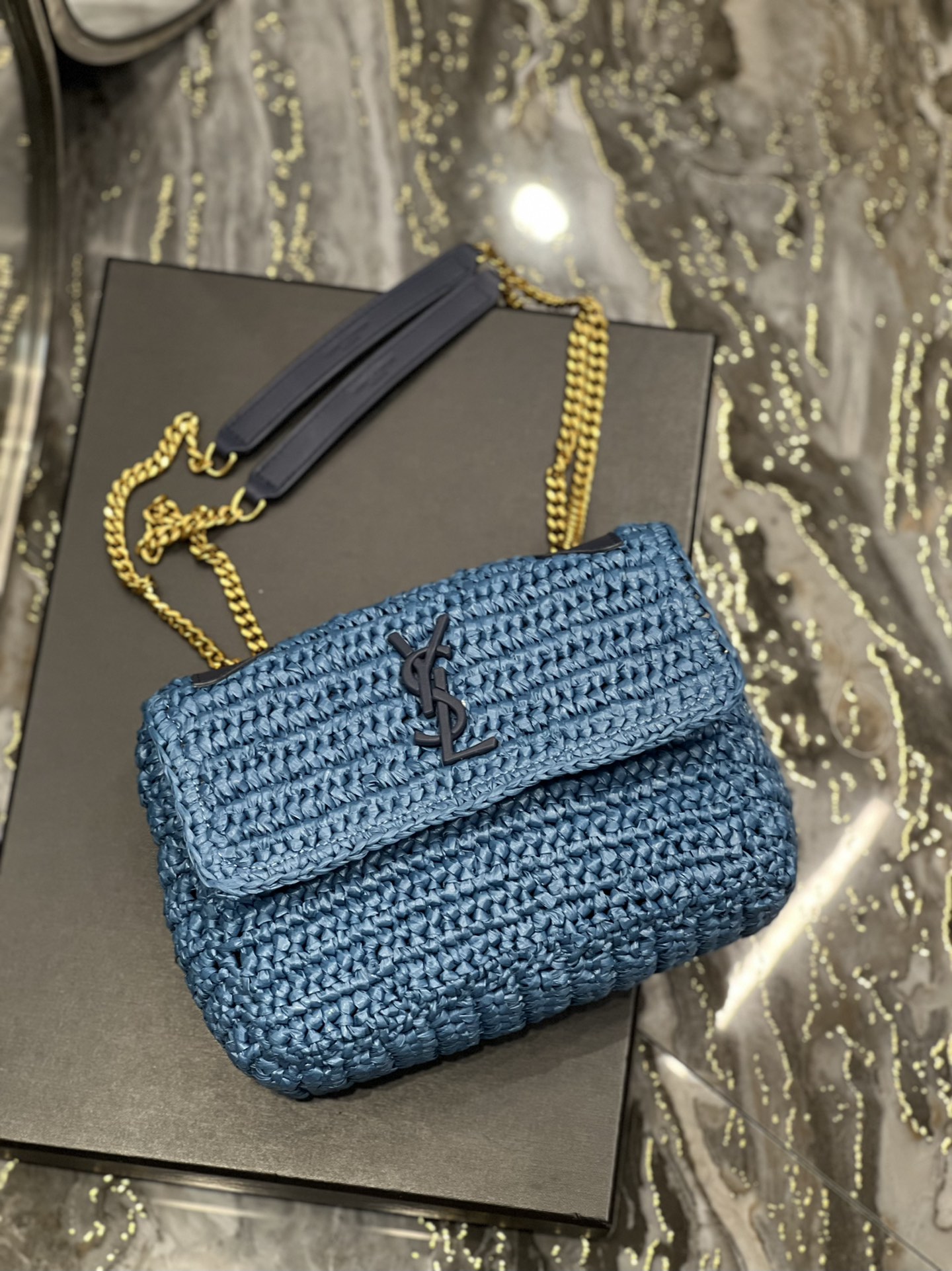 Handbags SAINT LAURENT 633151 size 22  16.5  12 cm - vstockx