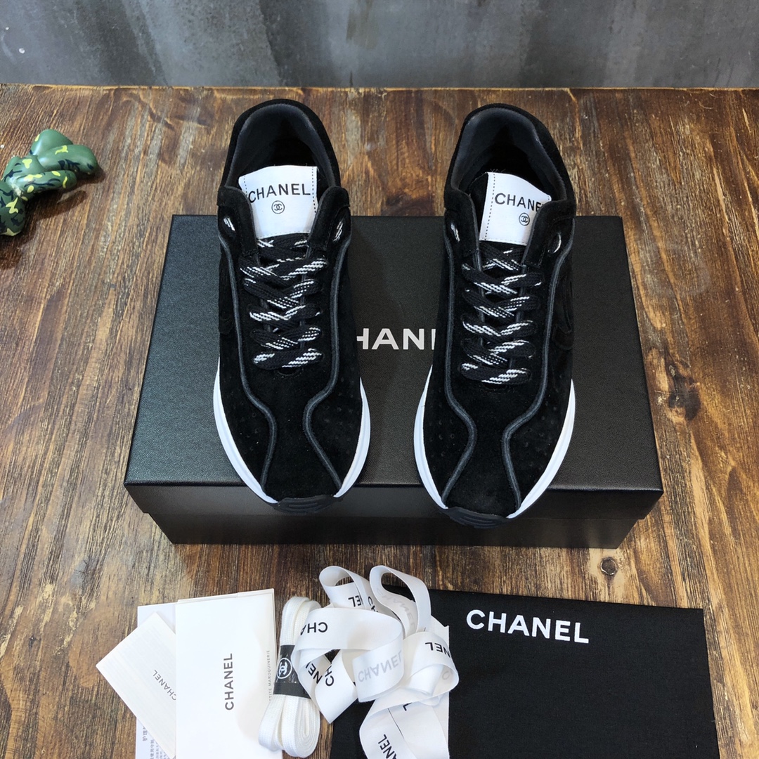 Chanel Fabric & Suede Calfskin Low Top Sneaker 26 - vstockx