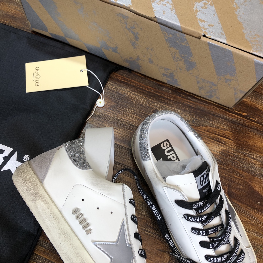 Golden Goose Superstar distressed-finish sneakers 6 - vstockx