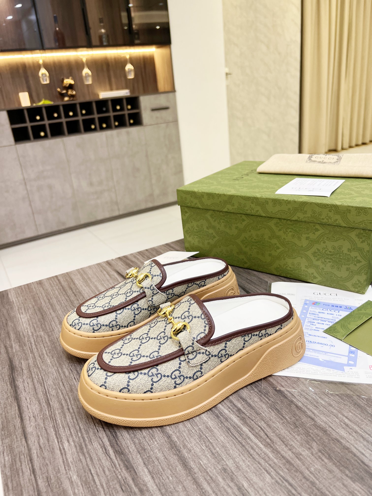 Gucci Women's WOMEN 6 - vstockx