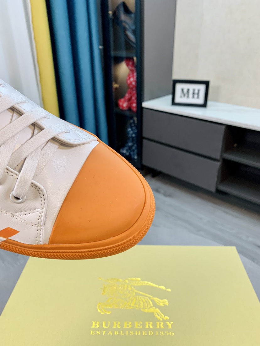 Burberry Perforated Check Sneaker 28 - vstockx